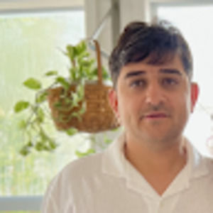 Meet your Posher, Esmaiil